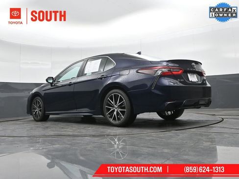 Used 2021 Toyota Camry SE w/ Convenience Package image 41
