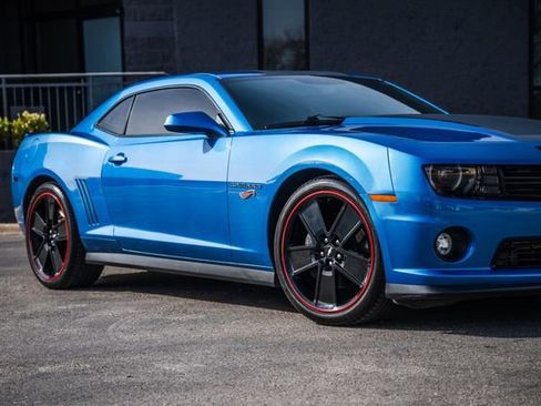 Used 2013 Chevrolet Camaro SS w/ Hot Wheels Special Edition image 41