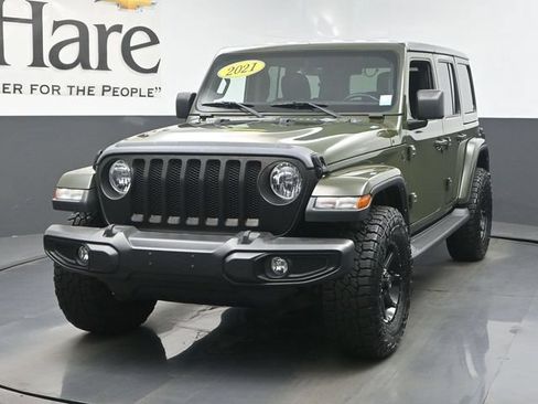 Used 2021 Jeep Wrangler Unlimited Sahara w/ Uconnect 4C Nav & Sound Group AWD/4WD image 7