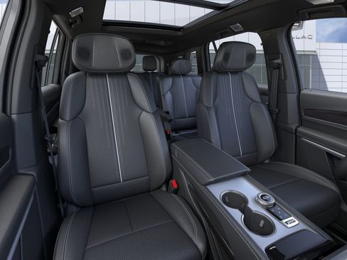 New 2026 Cadillac Vistiq Sport w/ LPO, Floor Liner Package AWD/4WD image 16