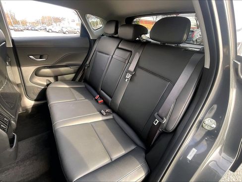 Used 2024 Hyundai Kona Limited image 31