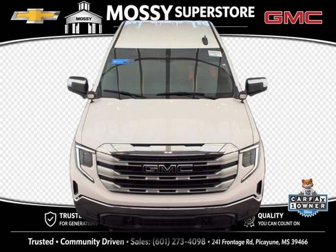 Used 2023 GMC Sierra 1500 SLE AWD/4WD image 2
