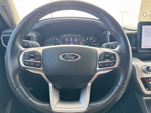 Used 2020 Ford Explorer XLT w/ Equipment Group 202A image 15