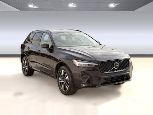 Used 2026 Volvo XC60 B5 Plus w/ Climate Package AWD/4WD image 7