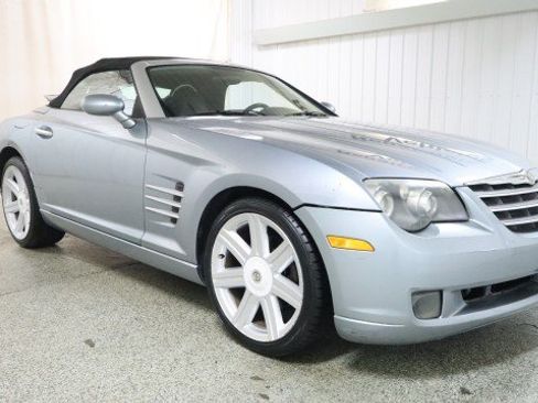 Used 2005 Chrysler Crossfire Limited RWD image 5