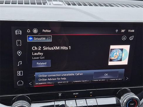 Used 2024 GMC Canyon Elevation image 34