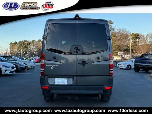 Used 2015 Mercedes-Benz Sprinter 2500 image 6