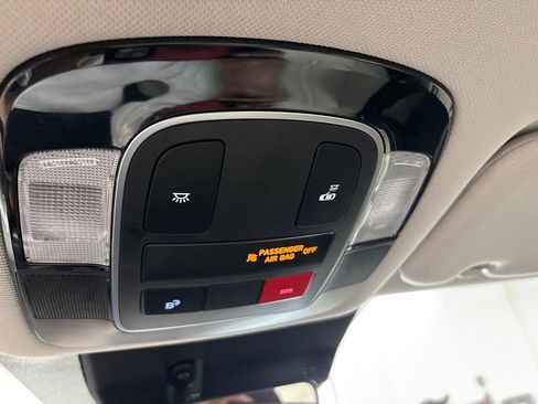 Certified 2025 Hyundai Sonata SE FWD image 24