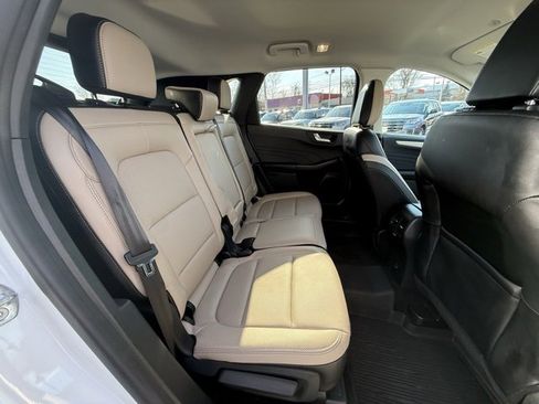 Certified 2022 Ford Escape SEL image 19