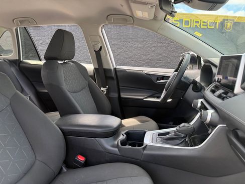 Used 2023 Toyota RAV4 XLE image 19