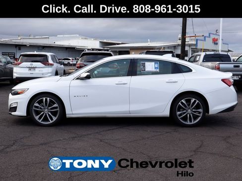 Used 2022 Chevrolet Malibu LT FWD image 2