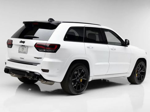 Used 2020 Jeep Grand Cherokee Trackhawk AWD/4WD image 11