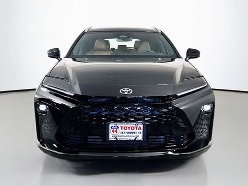 New 2026 Toyota Crown Signia AWD/4WD image 11