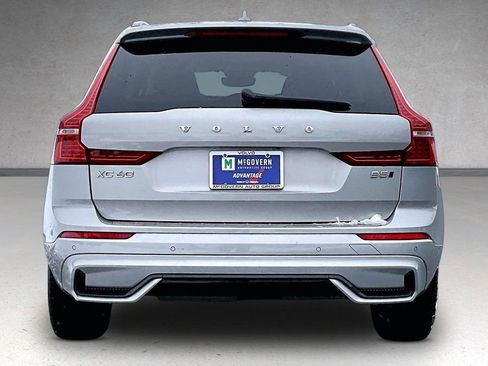 Certified 2023 Volvo XC60 B5 Plus w/ Protection Package Premier AWD/4WD image 5