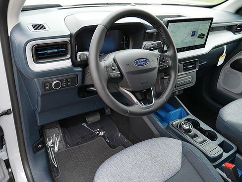 New 2025 Ford Maverick XLT w/ XLT Luxury Package image 11