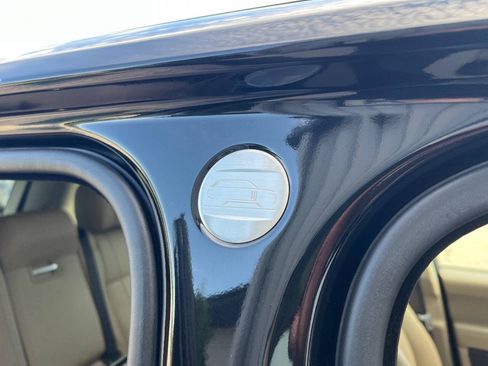 Used 2017 Land Rover Range Rover Long Wheelbase Autobiography AWD/4WD image 38