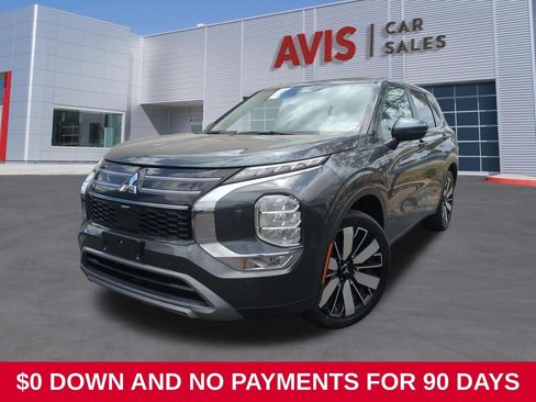 Used 2025 Mitsubishi Outlander SE AWD/4WD image 1