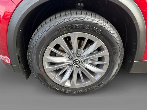 Certified 2024 MAZDA CX-90 Plug-In Hybrid w/ Preferred AWD/4WD image 9