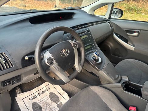 Used 2011 Toyota Prius Two image 14