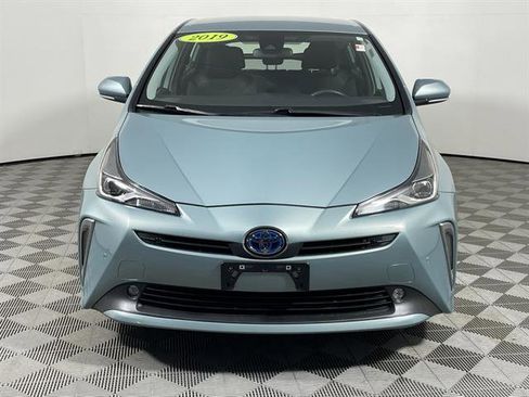 Used 2019 Toyota Prius LE image 2