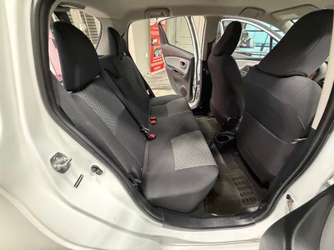 Used 2017 Toyota Yaris L FWD image 40