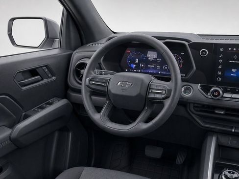 Used 2025 Chevrolet Colorado Trail Boss AWD/4WD image 35