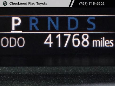 Used 2019 Toyota Tundra Limited w/ Limited Premium Package AWD/4WD image 17