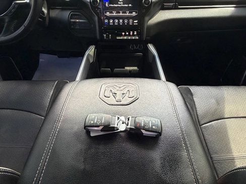 Used 2021 RAM 2500 Laramie AWD/4WD image 36