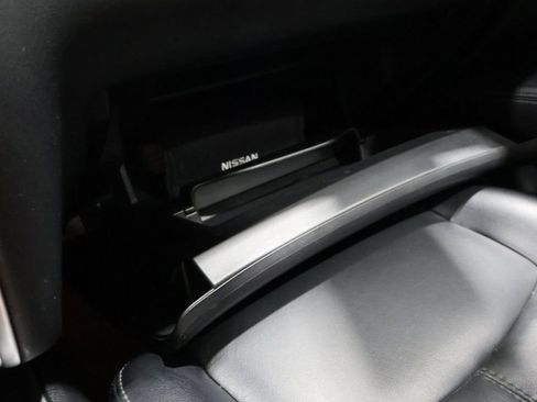 Used 2019 Nissan Pathfinder SL image 30