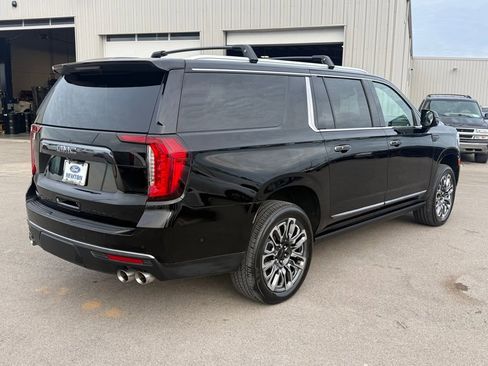 Used 2023 GMC Yukon XL Denali Ultimate image 35