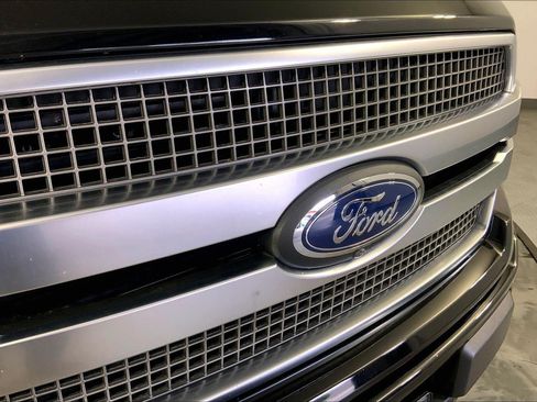 Used 2020 Ford F150 Platinum w/ Equipment Group 701A Luxury AWD/4WD image 28