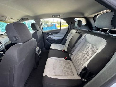 Used 2022 Chevrolet Equinox LS image 20