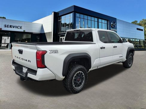 Used 2024 Toyota Tacoma TRD Off-Road image 4