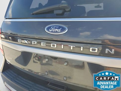 Used 2022 Ford Expedition XLT image 42
