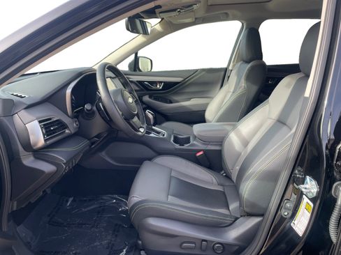 Used 2025 Subaru Outback Onyx Edition image 20