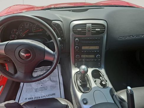 Used 2006 Chevrolet Corvette Z06 w/ Preferred Equipment Group RWD image 16