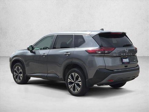 Used 2023 Nissan Rogue SV FWD image 7