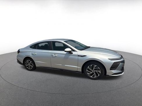 Used 2026 Hyundai Sonata Blue FWD image 2