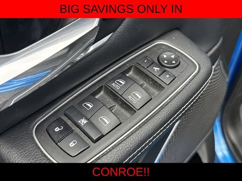 Used 2023 RAM 1500 Laramie RWD image 3