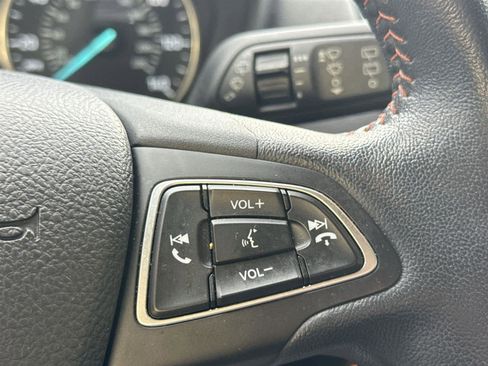 Used 2022 Ford EcoSport SE w/ SE Convenience Package image 26