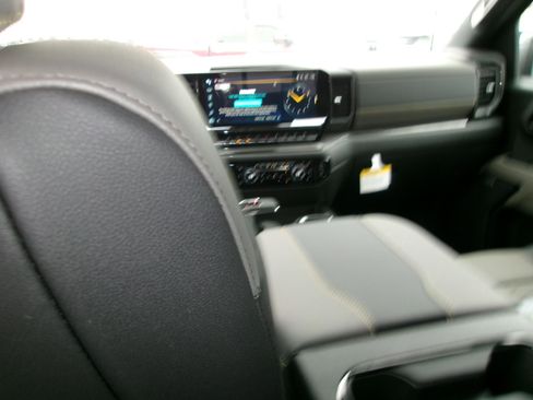 New 2026 Chevrolet Silverado 1500 ZR2 image 16