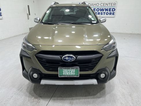 Used 2024 Subaru Outback Touring XT AWD/4WD image 3