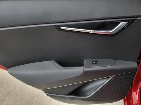 Used 2023 Kia Niro EX Touring image 12