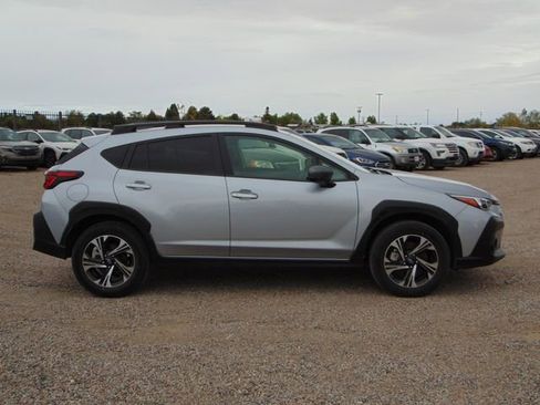 Used 2025 Subaru Crosstrek 2.0i Premium AWD/4WD image 3