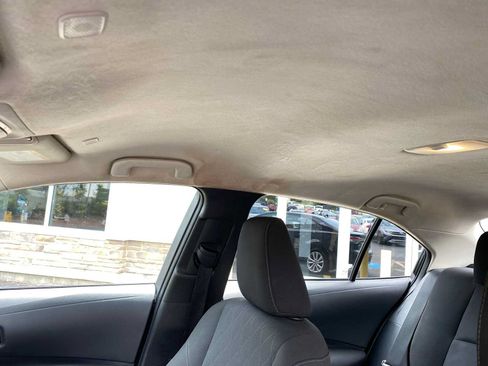 Used 2024 Toyota Corolla LE w/ LE Convenience Package FWD image 24