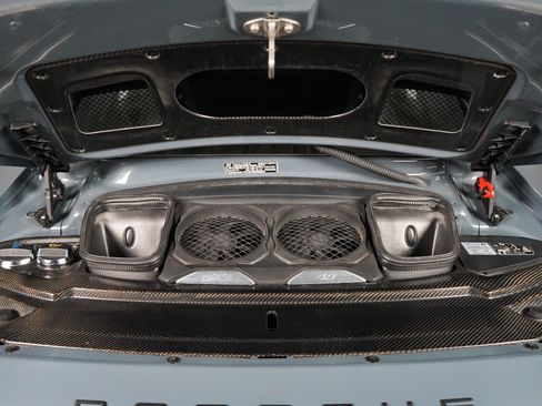 Used 2018 Porsche 911 GT3 RWD image 34
