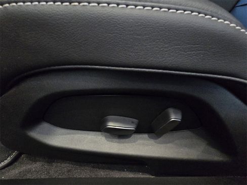 Certified 2023 Chevrolet Corvette Stingray Coupe w/ 1LT image 21