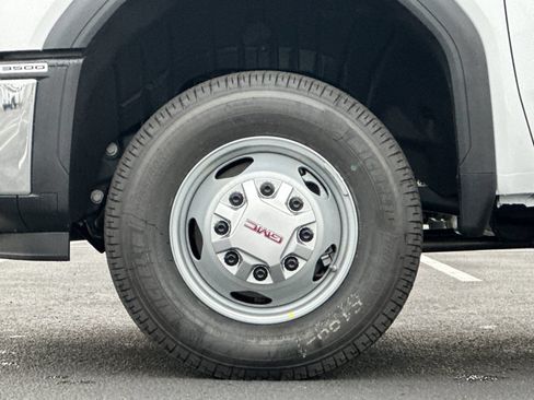 New 2026 GMC Sierra 3500 Pro w/ Convenience Package RWD image 23