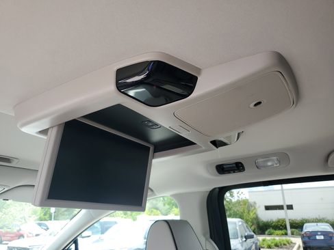 New 2026 Honda Odyssey Touring image 17