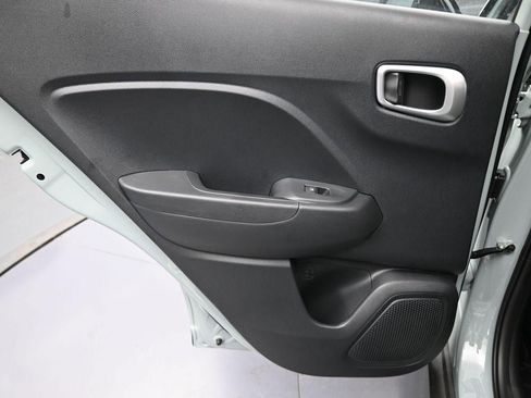 New 2025 Hyundai Venue SEL image 24